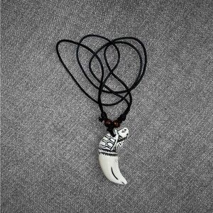 Tribal Carved Claw Pendant Necklace-Unisex